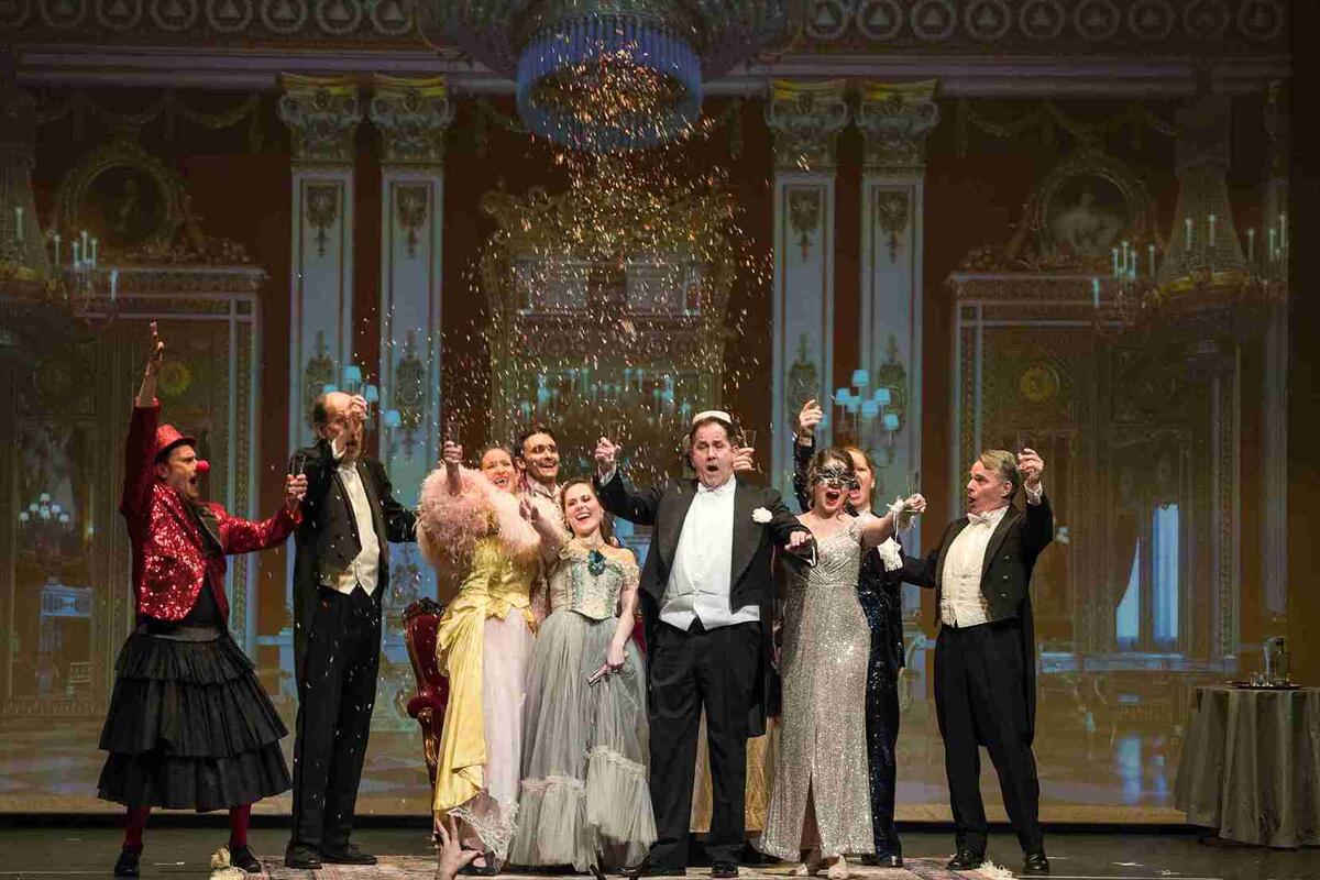 Operette von Johann Strauß Neue Operette Wien mit Salonorchester